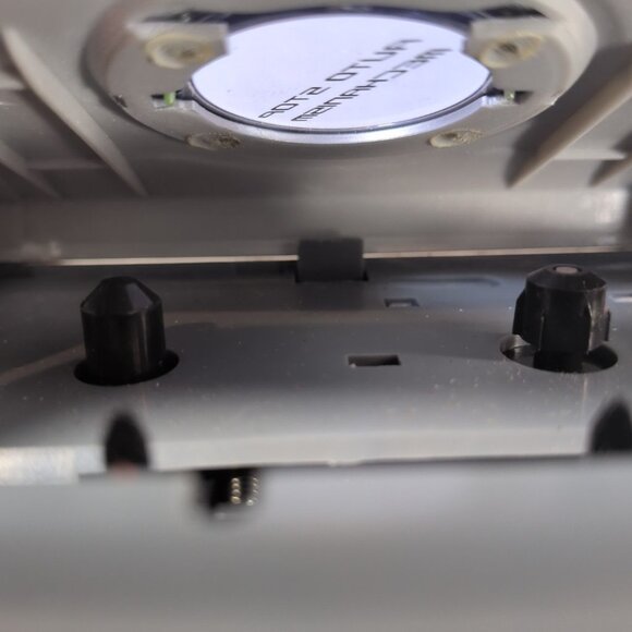 Nexxtech AM/FM Radio Cassette Player 14904949 Portable Headphones Silver TESTED - Picture 4 of 16